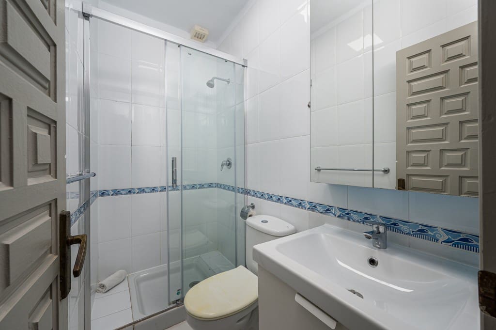 4 Zimmer Haus zu verkaufen in Nerja mit Pool - 410.000 € (Ref: 9547723)