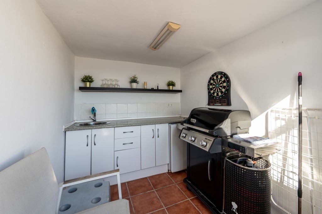 4 Zimmer Haus zu verkaufen in Nerja mit Pool - 410.000 € (Ref: 9547723)