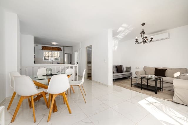 4 Zimmer Haus zu verkaufen in Nerja mit Pool - 410.000 € (Ref: 9547723)