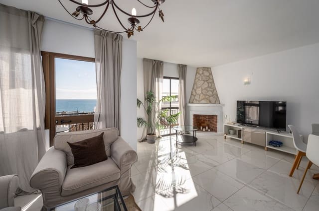 4 Zimmer Haus zu verkaufen in Nerja mit Pool - 410.000 € (Ref: 9547723)