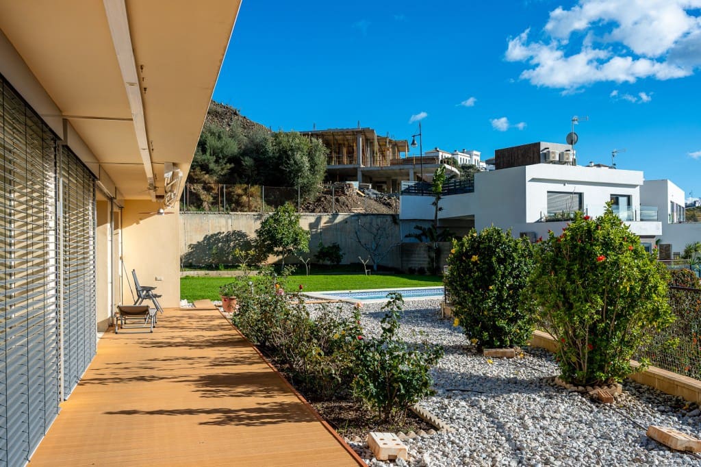 Chalet de 3 habitaciones en El Peñoncillo en venta con piscina garaje - 995.000 € (Ref: 9547724)