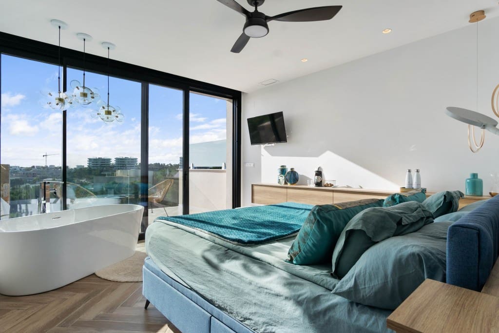 4 Zimmer Villa zu verkaufen in Campoamor mit Pool Garage - 2.880.000 € (Ref: 9554614)