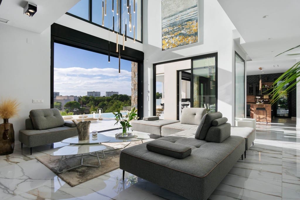 4 Zimmer Villa zu verkaufen in Campoamor mit Pool Garage - 2.880.000 € (Ref: 9554614)