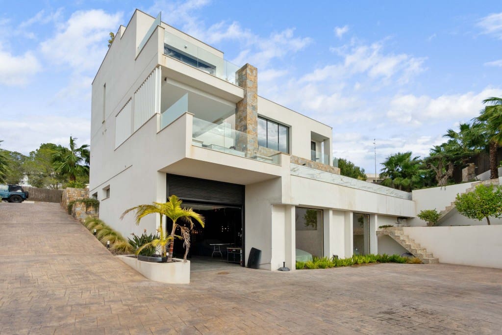 4 Zimmer Villa zu verkaufen in Campoamor mit Pool Garage - 2.880.000 € (Ref: 9554614)