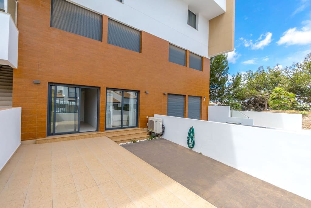 2 Zimmer Apartment zu verkaufen in Villamartin mit Pool - 255.000 € (Ref: 9554623)