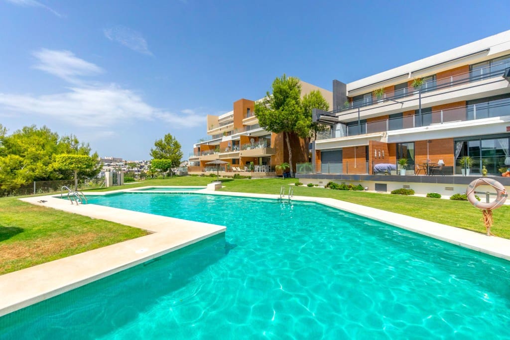 2 Zimmer Apartment zu verkaufen in Villamartin mit Pool - 255.000 € (Ref: 9554623)