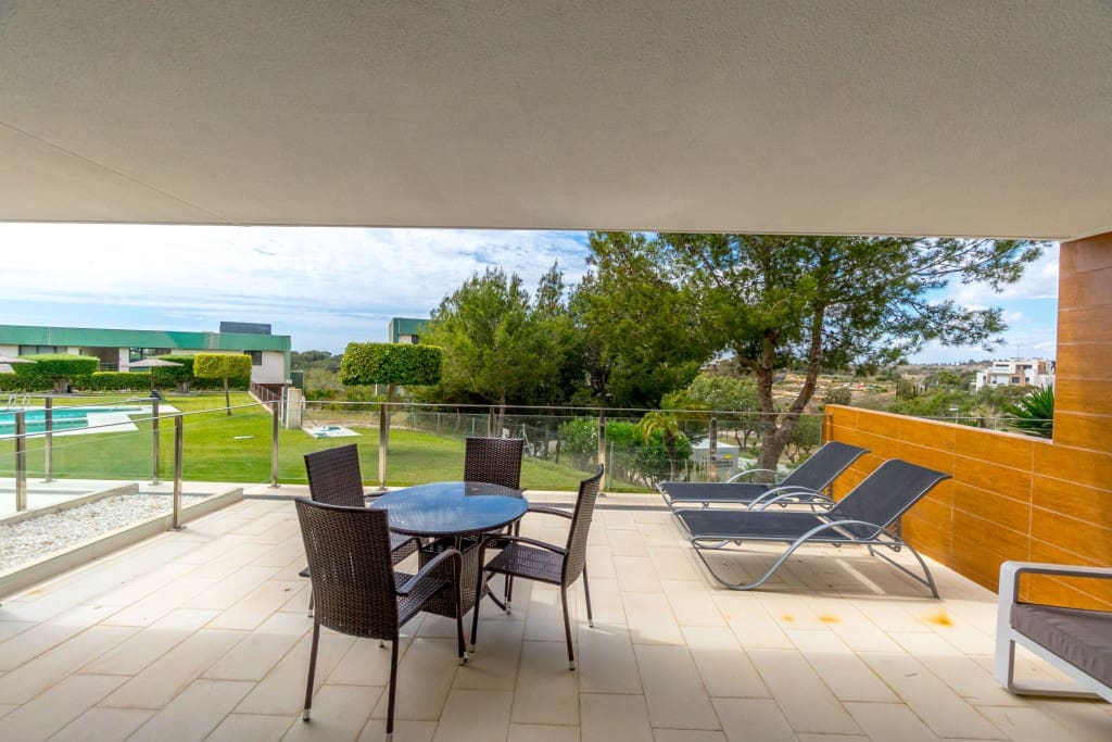 2 Zimmer Apartment zu verkaufen in Villamartin mit Pool - 255.000 € (Ref: 9554623)