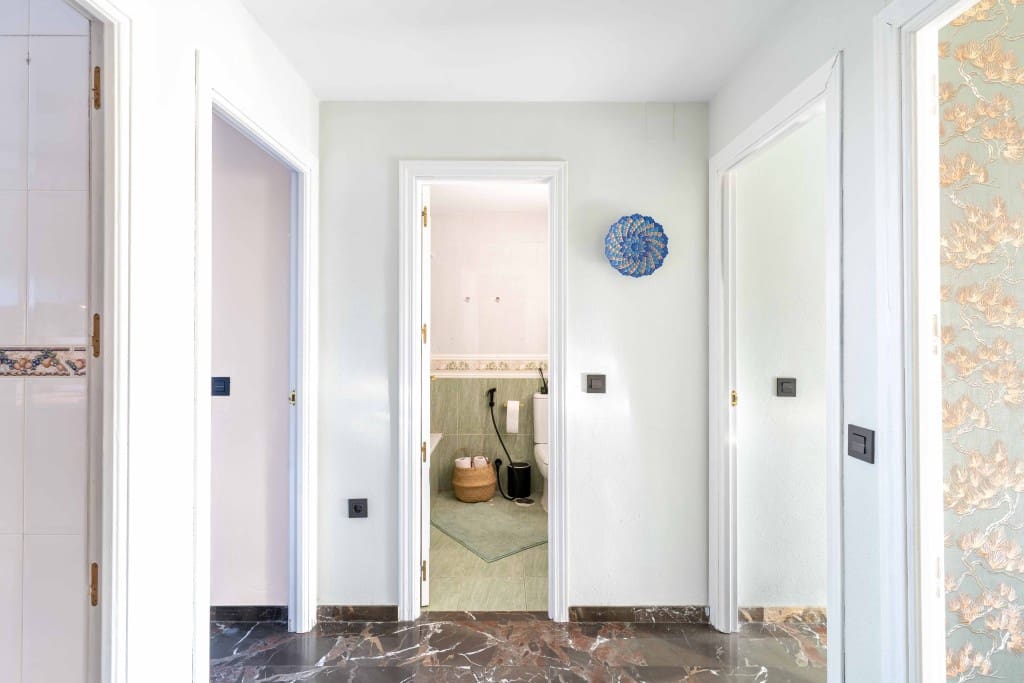 2 makuuhuone Huoneisto myytävänä paikassa Fuengirola mukana uima-altaan 
autotalli - 330 000 € (Ref: 9564376)