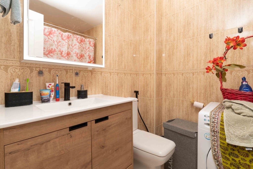 2 makuuhuone Huoneisto myytävänä paikassa Fuengirola mukana uima-altaan 
autotalli - 330 000 € (Ref: 9564376)