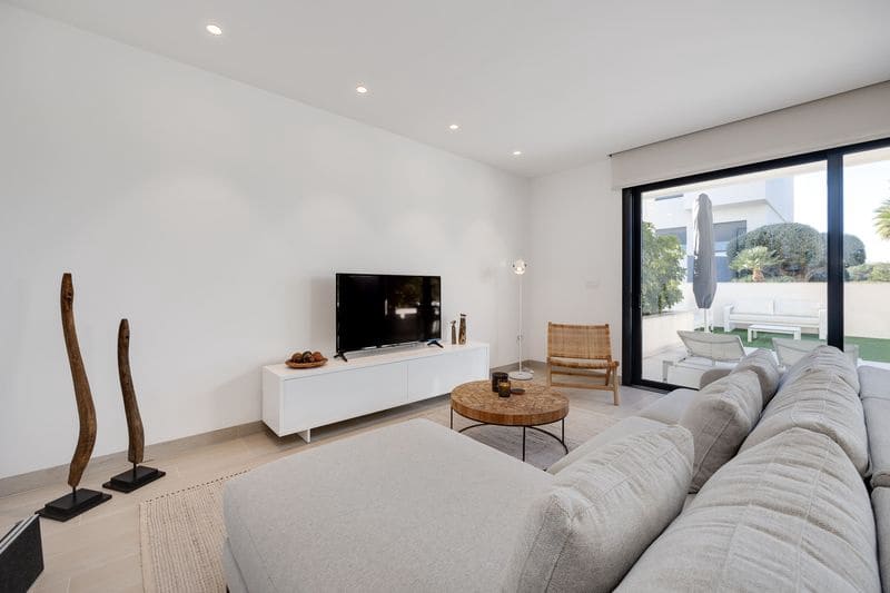 3 bedroom Apartment for sale in Campoamor with pool garage - € 434,000 (Ref: 9564378)