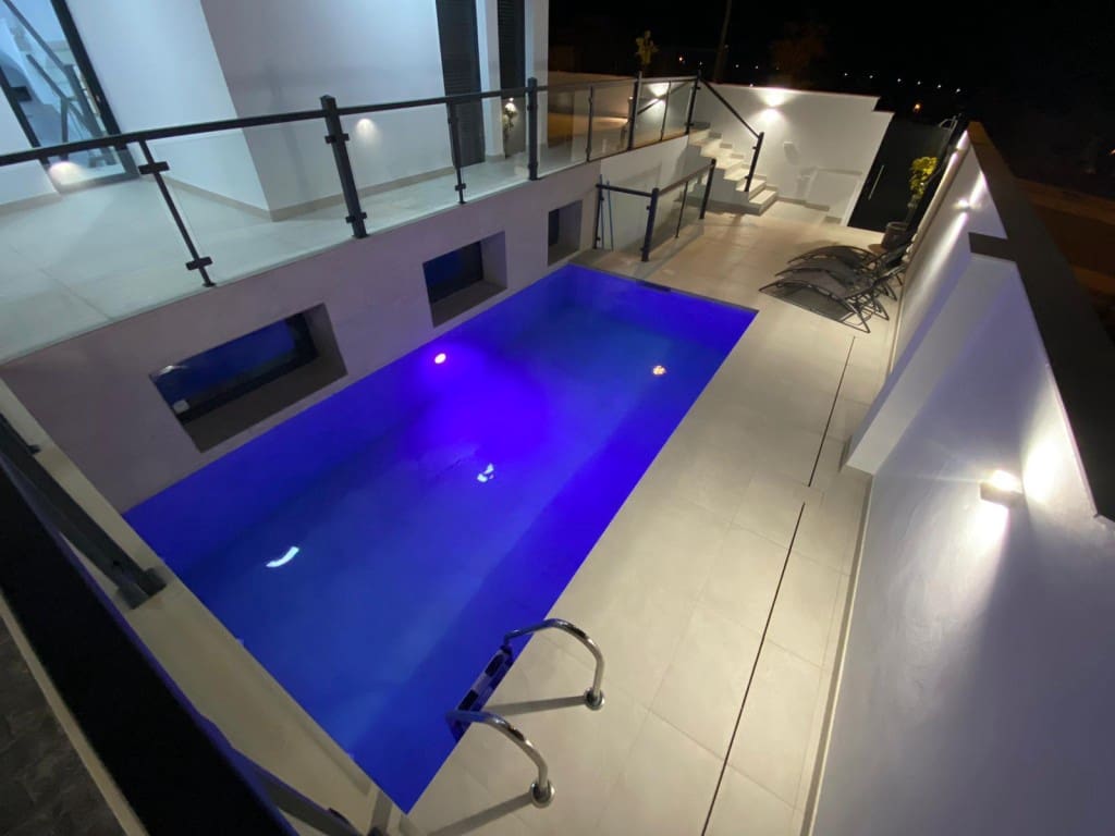 3 sovrum Villa till salu i Nerja med pool garage - 829 000 € (Ref: 9568073)