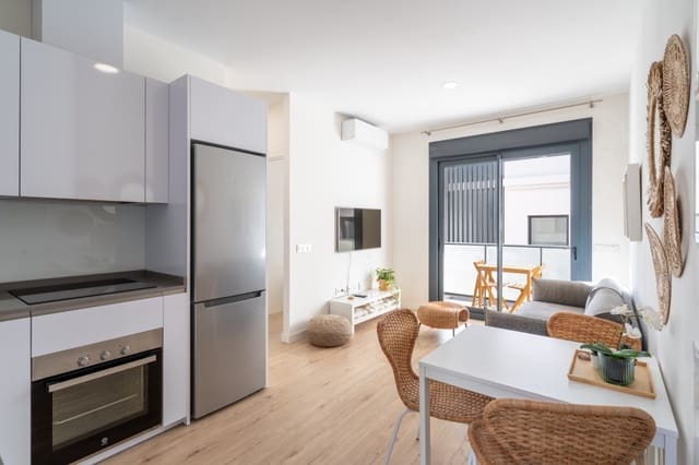 2 makuuhuone Huoneisto myytävänä paikassa Los Boliches , Fuengirola - 315 000 € (Ref: 9570705)