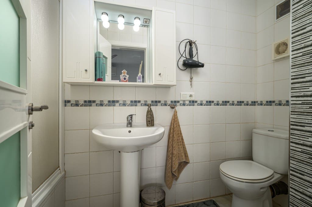 2 soverom Penthouse til salgs i Nerja med svømmebasseng - € 459 000 (Ref: 9570706)