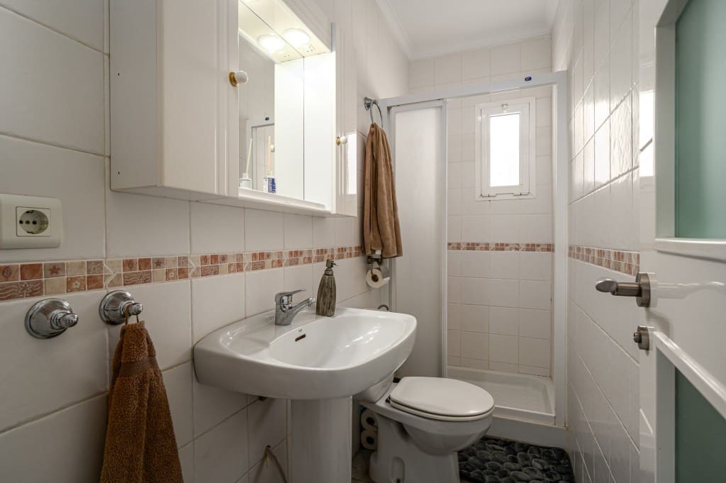 2 soverom Penthouse til salgs i Nerja med svømmebasseng - € 459 000 (Ref: 9570706)