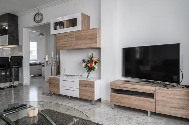 2 sypialnia Penthouse na sprzedaż w Nerja z basenem - 459 000 € (Ref: 9570706)