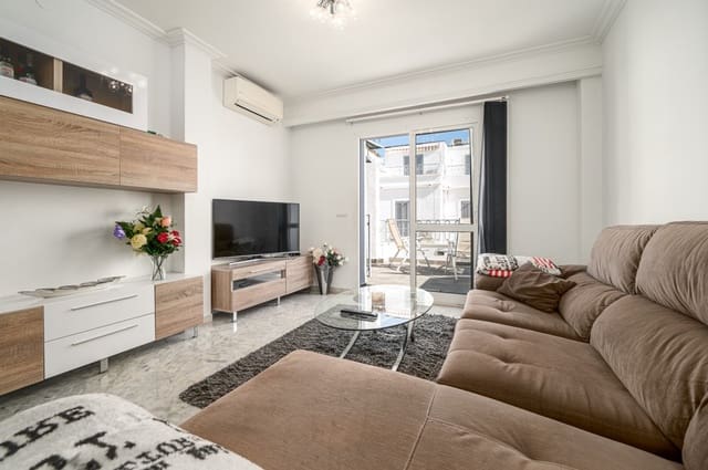 2 sypialnia Penthouse na sprzedaż w Nerja z basenem - 459 000 € (Ref: 9570706)