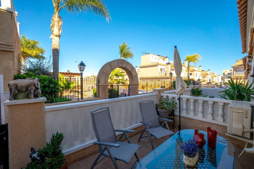 2 sovrum Hus till salu i Los Dolses med pool - 215 000 € (Ref: 9573987)