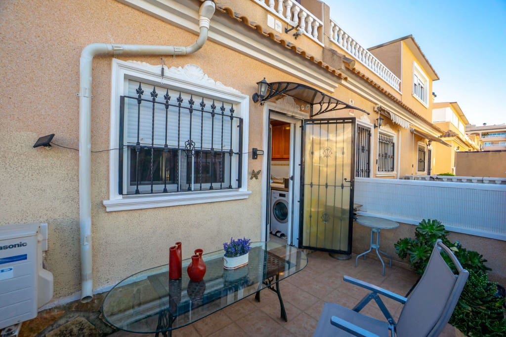 2 sovrum Hus till salu i Los Dolses med pool - 215 000 € (Ref: 9573987)