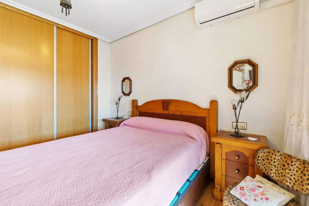 3 soverom Penthouse til salgs i Torrevieja med garasje - € 314 900 (Ref: 9573988)