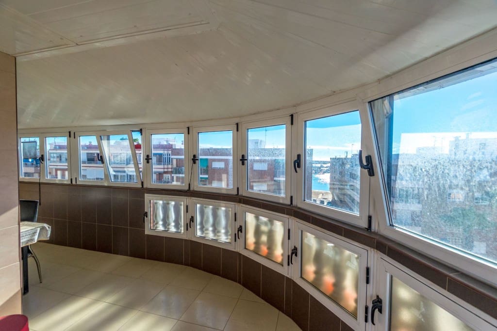 3 soverom Penthouse til salgs i Torrevieja med garasje - € 314 900 (Ref: 9573988)