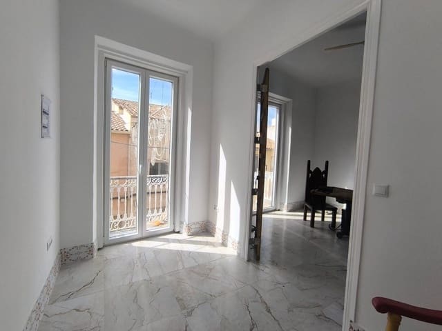 8 slaapkamer Huis te koop in Pinoso - € 250.000 (Ref: 10007702)