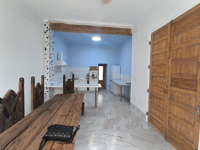 8 slaapkamer Huis te koop in Pinoso - € 250.000 (Ref: 10007702)