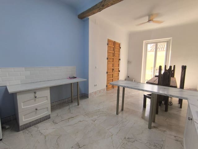 8 slaapkamer Huis te koop in Pinoso - € 250.000 (Ref: 10007702)