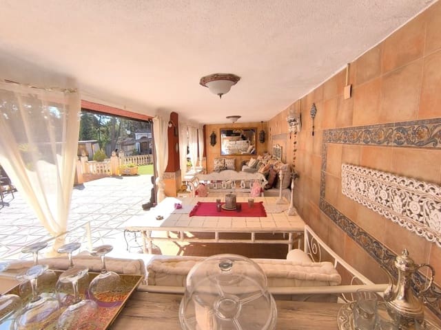 10 Zimmer Villa zu verkaufen in Monóvar / Monóver mit Garage - 624.995 € (Ref: 10007703)