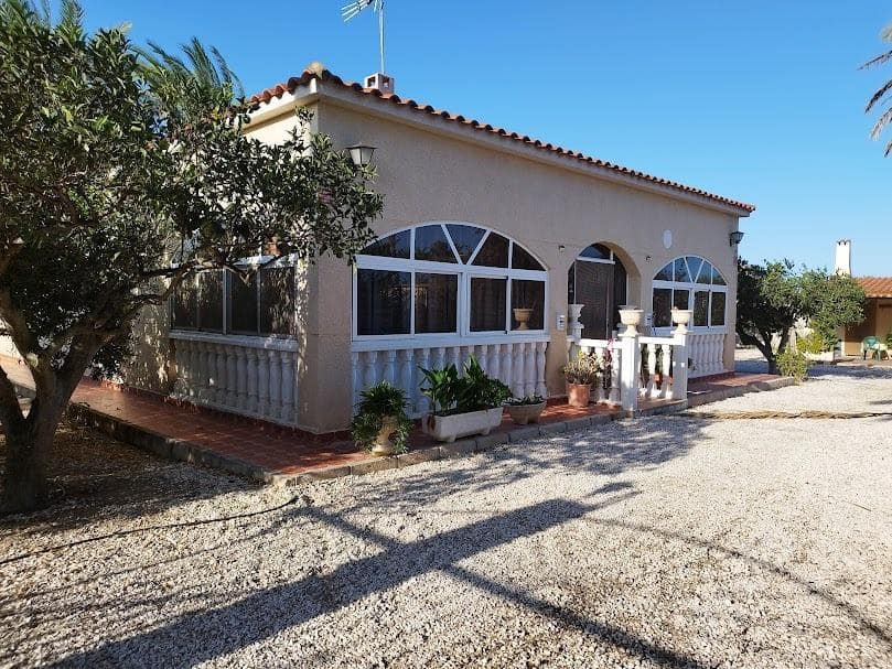3 bedroom Finca/Country House for sale in Elche / Elx - € 250,000 (Ref: 9231159)