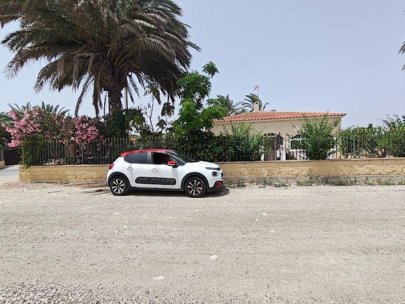 3 bedroom Finca/Country House for sale in Elche / Elx - € 250,000 (Ref: 9231159)