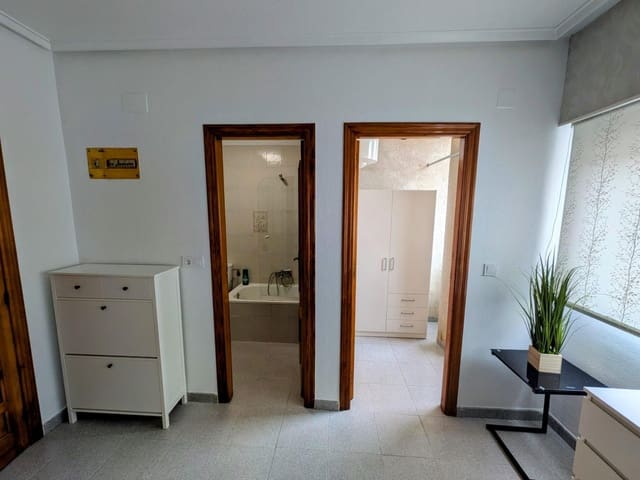 Studio na sprzedaż w Torrevieja - 85 900 € (Ref: 9248776)
