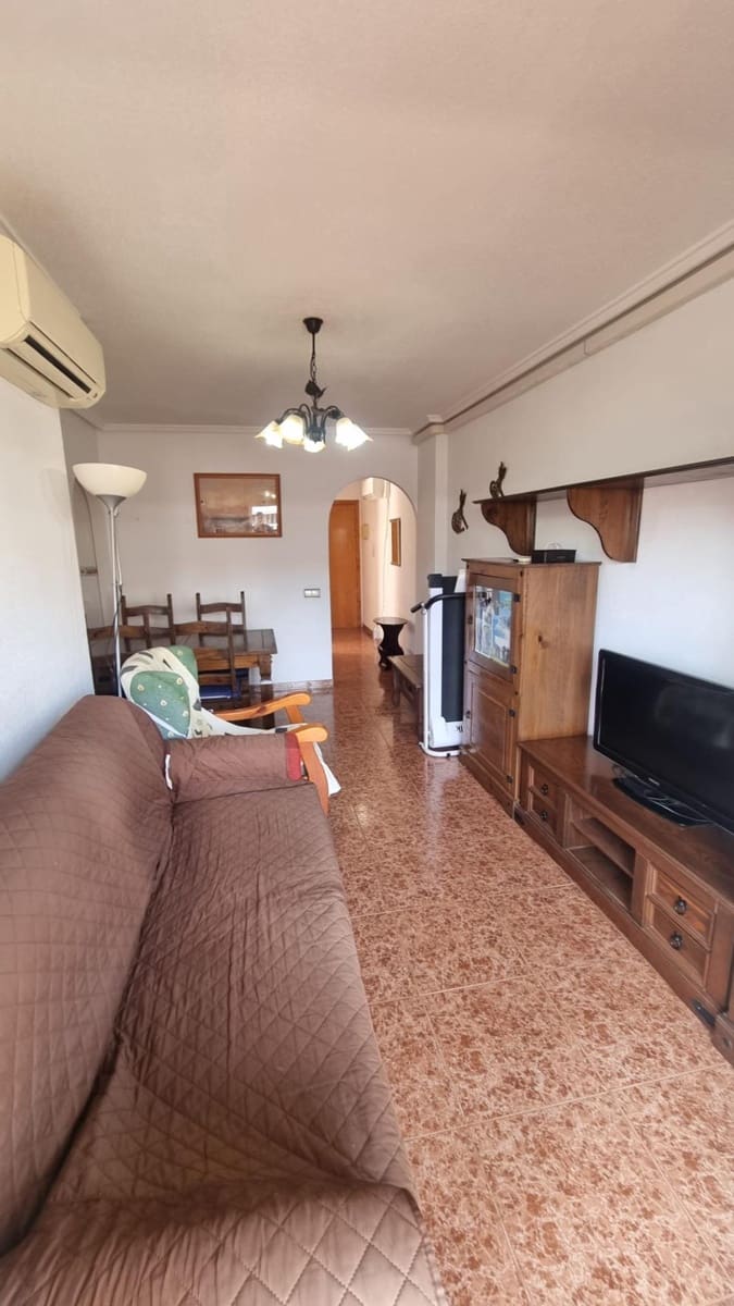 2 soverom Penthouse til salgs i Torrevieja med svømmebasseng - € 149 000 (Ref: 9248778)