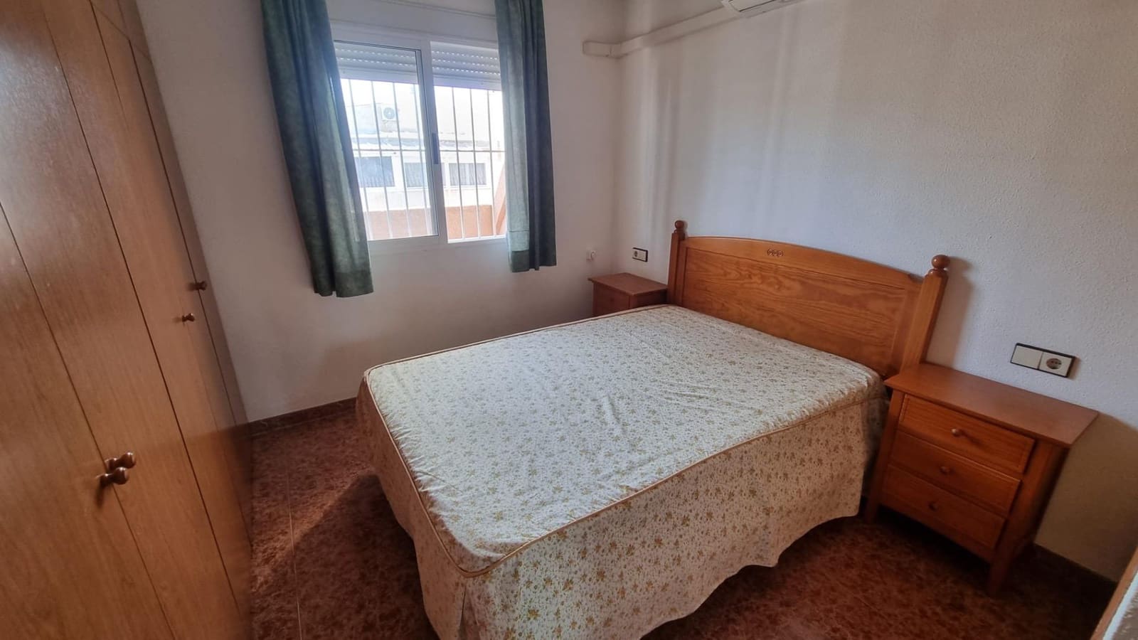 2 soverom Penthouse til salgs i Torrevieja med svømmebasseng - € 149 000 (Ref: 9248778)