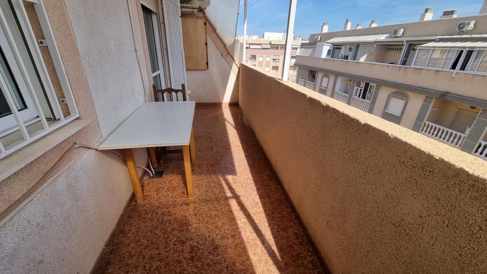 2 soverom Penthouse til salgs i Torrevieja med svømmebasseng - € 149 000 (Ref: 9248778)