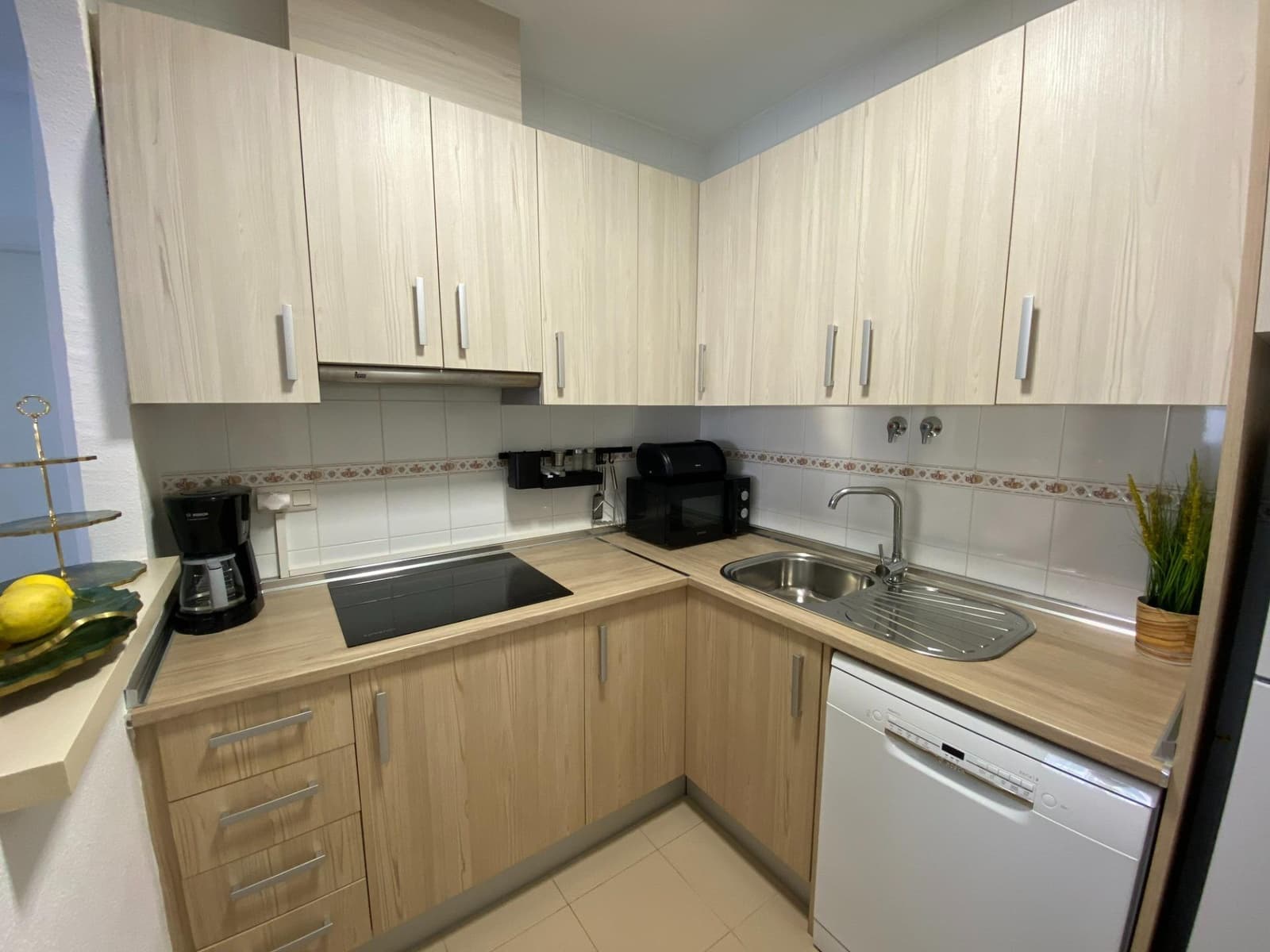 2 Zimmer Wohnung zu verkaufen in La Veleta mit Pool - 139.000 € (Ref: 9248781)