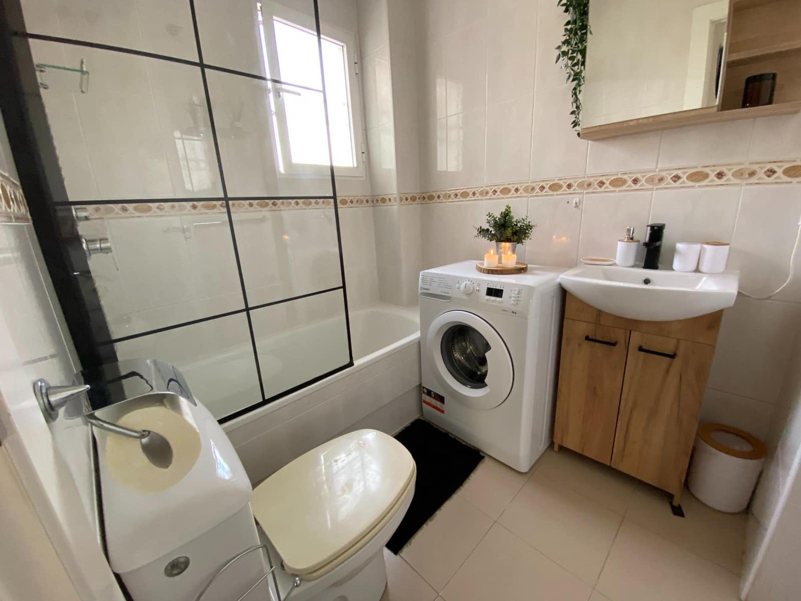 2 Zimmer Wohnung zu verkaufen in La Veleta mit Pool - 139.000 € (Ref: 9248781)