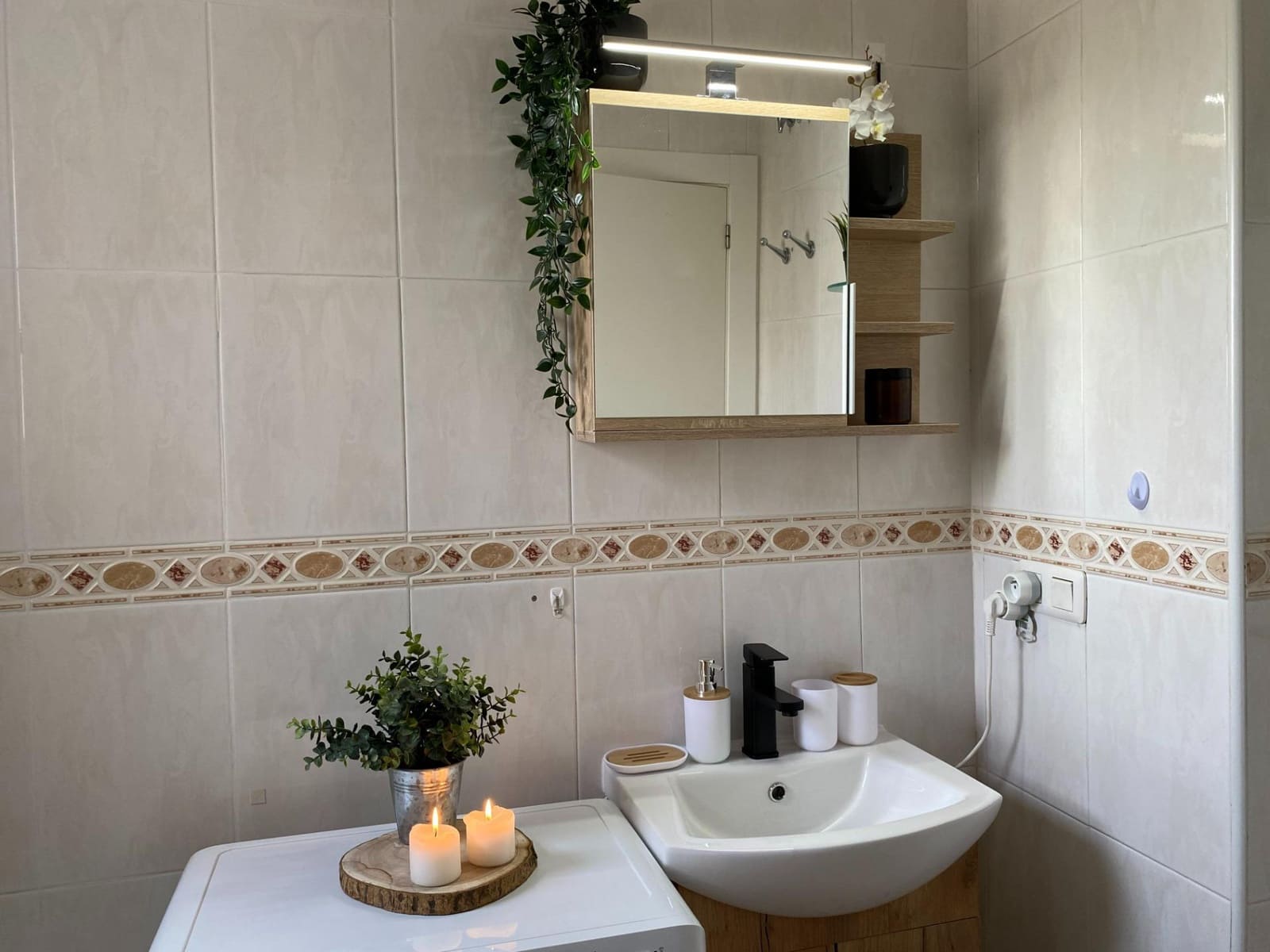 2 Zimmer Wohnung zu verkaufen in La Veleta mit Pool - 139.000 € (Ref: 9248781)