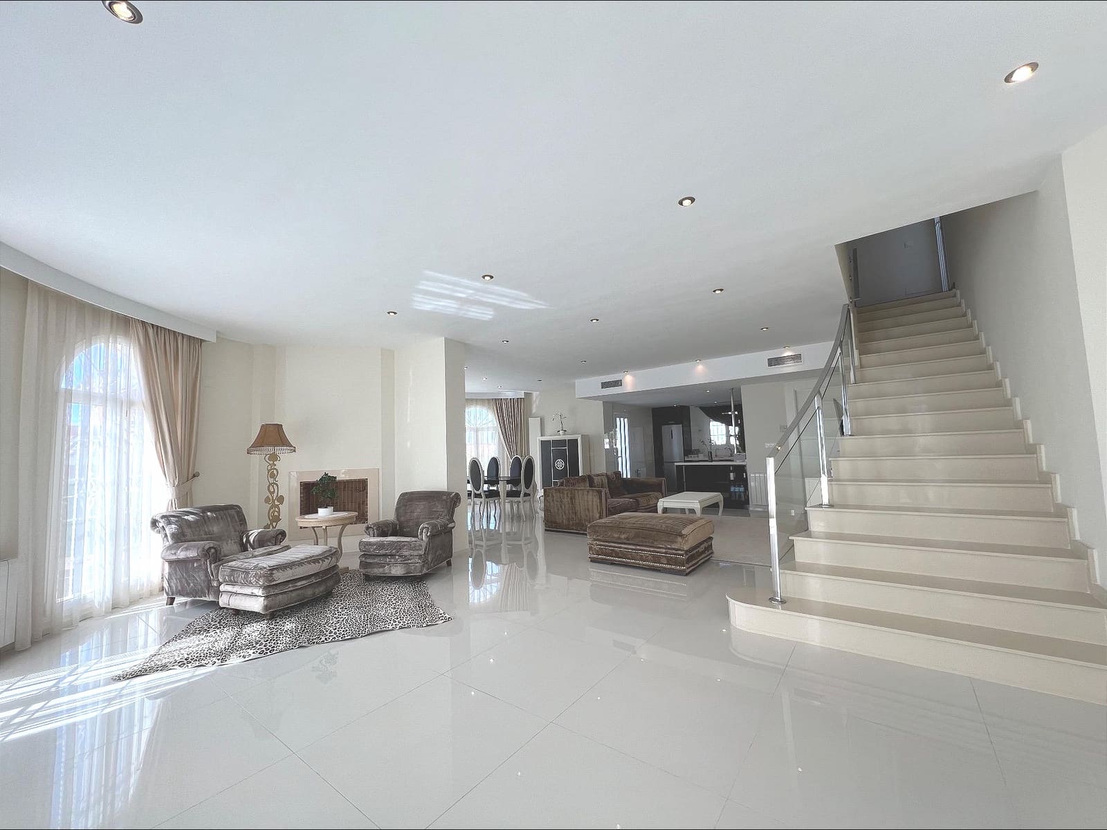 5 quarto Moradia para venda em Ciudad Quesada com piscina - 857 000 € (Ref: 9252561)