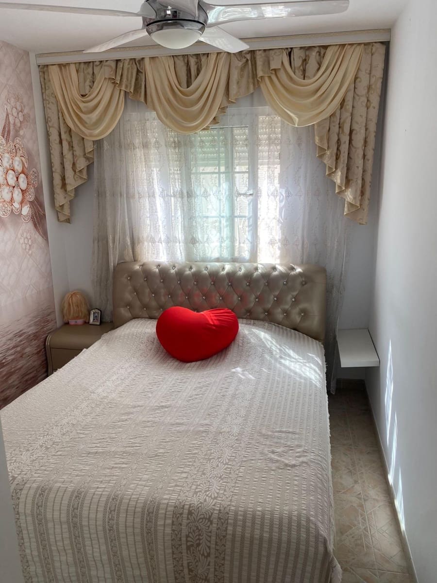 4 bedroom Villa for sale in Los Dolses with pool - € 225,000 (Ref: 9252568)