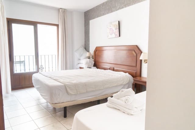 9 bedroom Hotel for sale in Torrox - € 800,000 (Ref: 9252571)