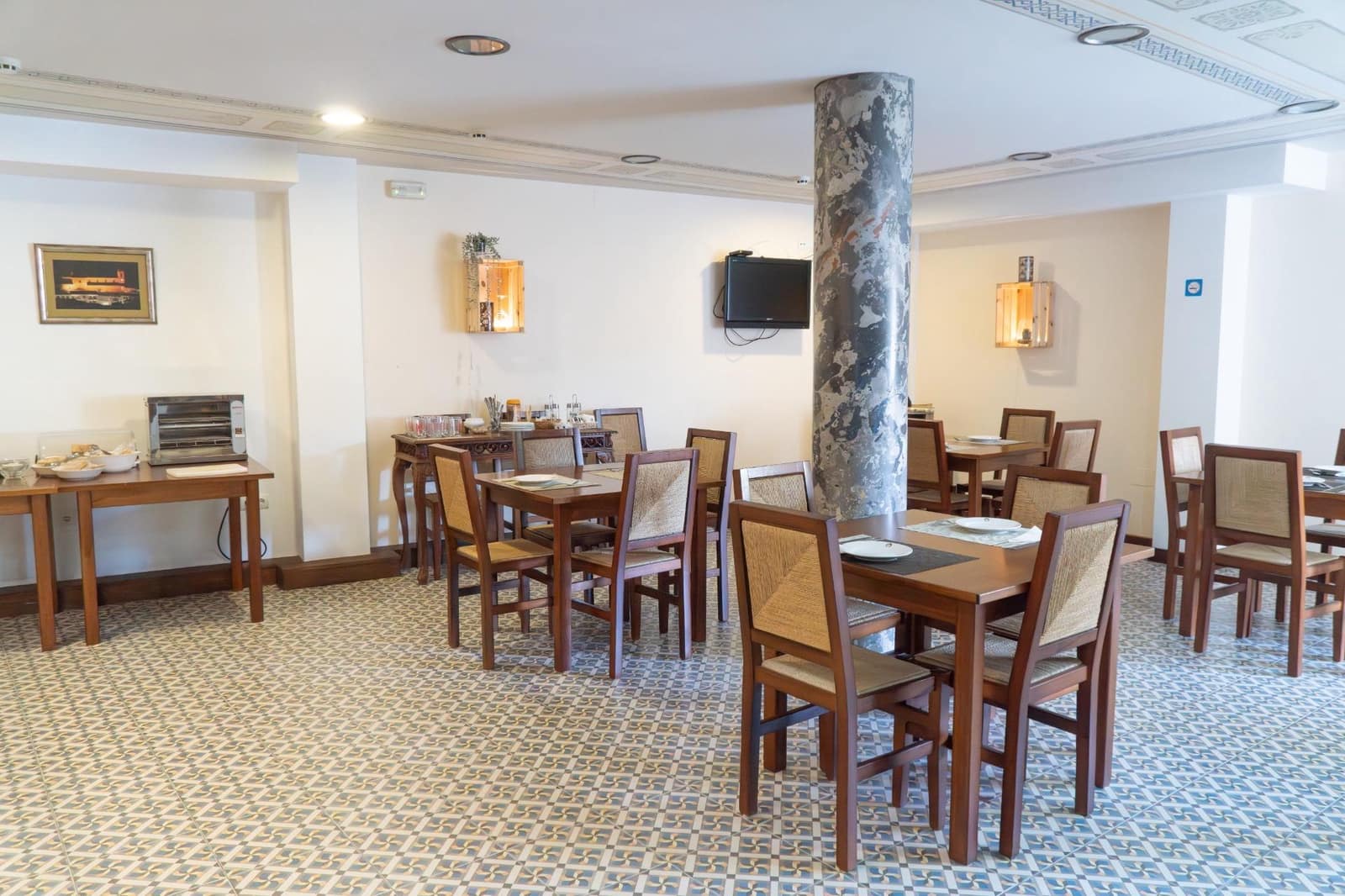 9 soveværelse Hotel til salg i Torrox - € 800.000 (Ref: 9252571)