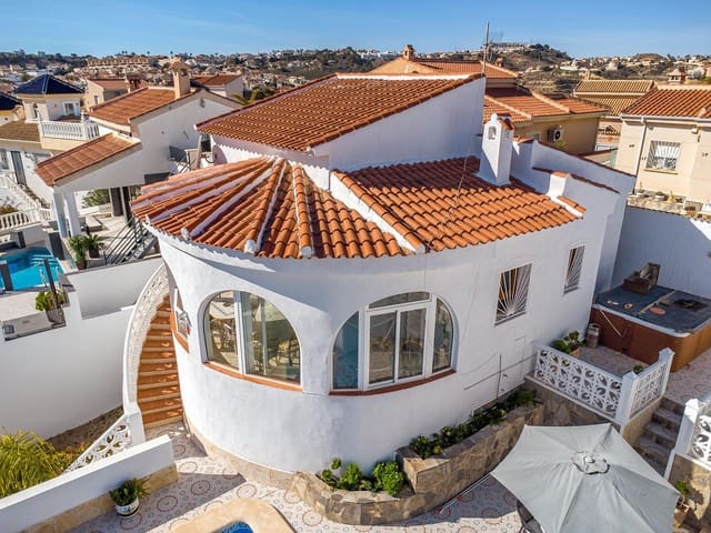 Chalet de 4 habitaciones en Ciudad Quesada, Rojales en venta con piscina - 439.900 € (Ref: 9252749)