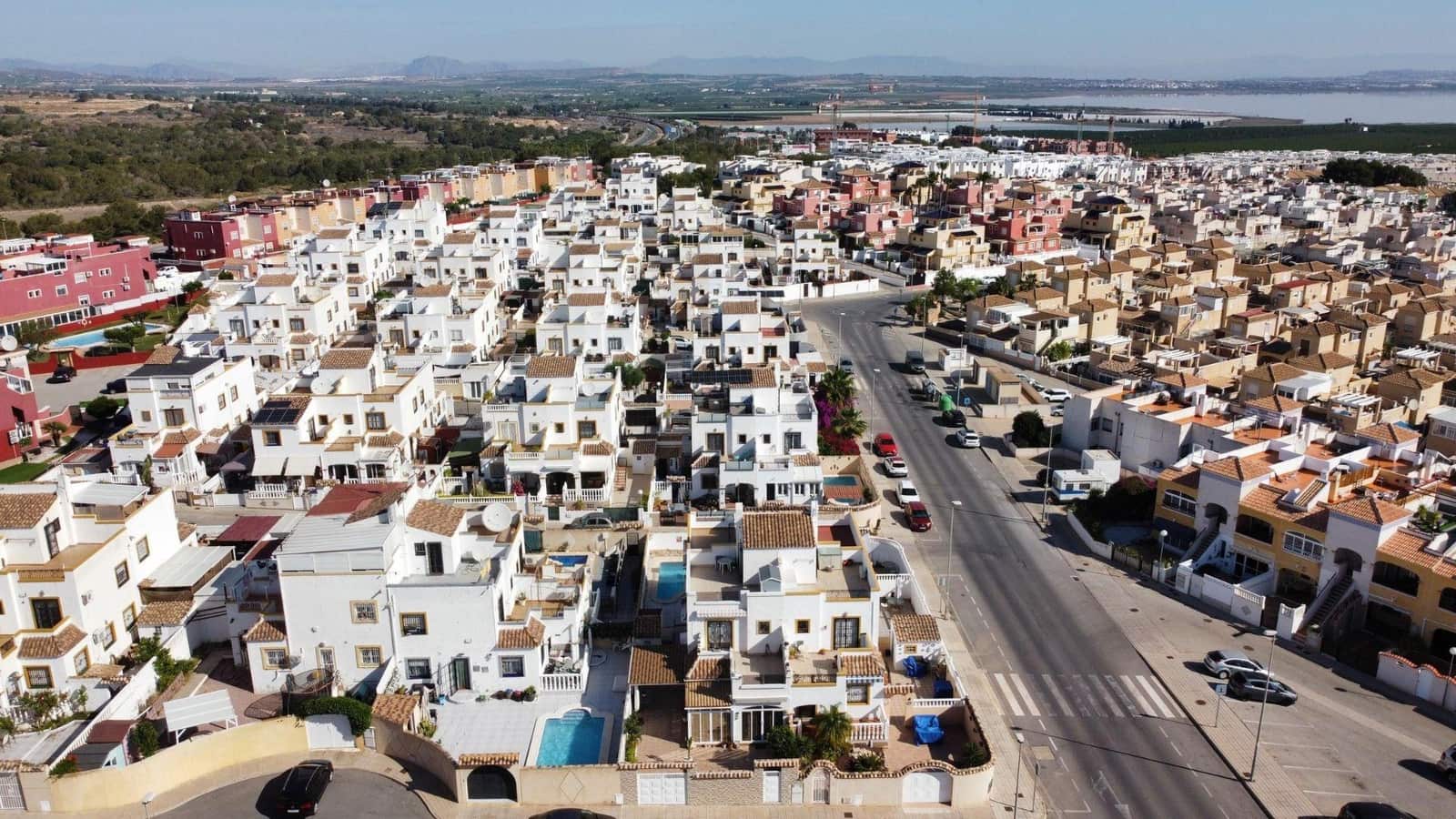 4 soveværelse Rækkehus til salg i Los Balcones med swimmingpool - € 209.900 (Ref: 9253267)