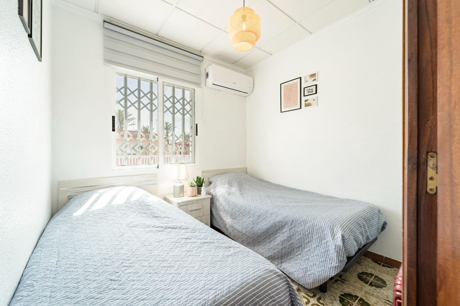 4 chambre Appartement à vendre à Torrevieja - 215 500 € (Ref: 9253310)