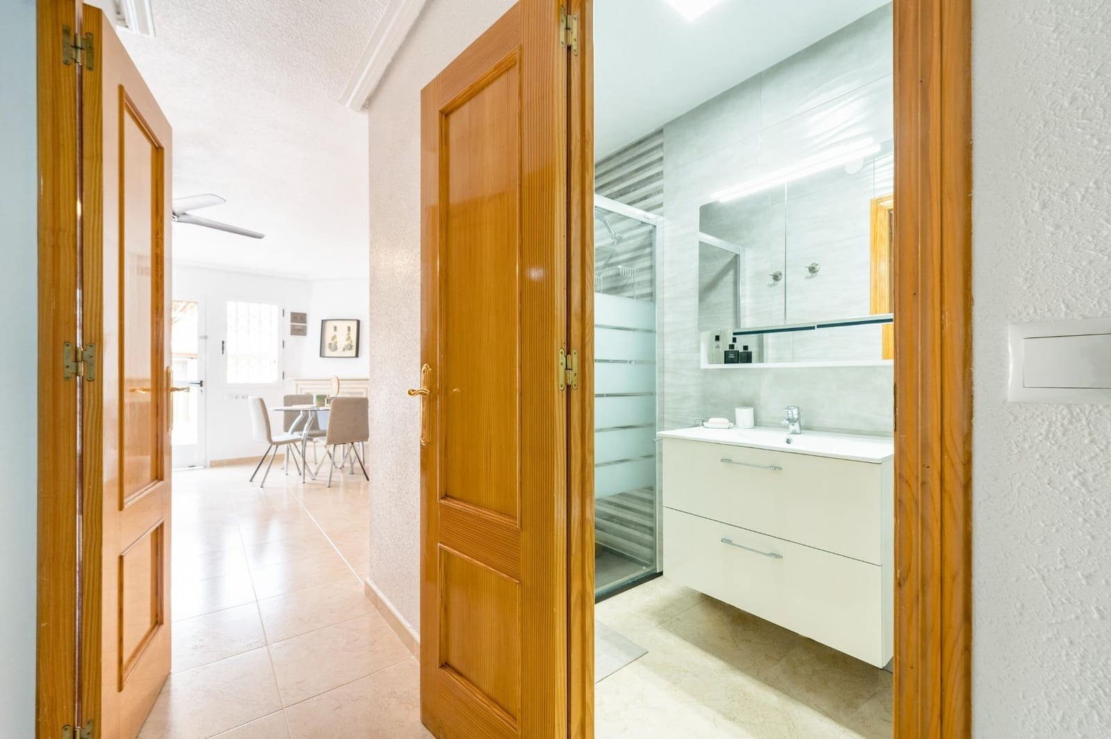 4 chambre Appartement à vendre à Torrevieja - 215 500 € (Ref: 9253310)