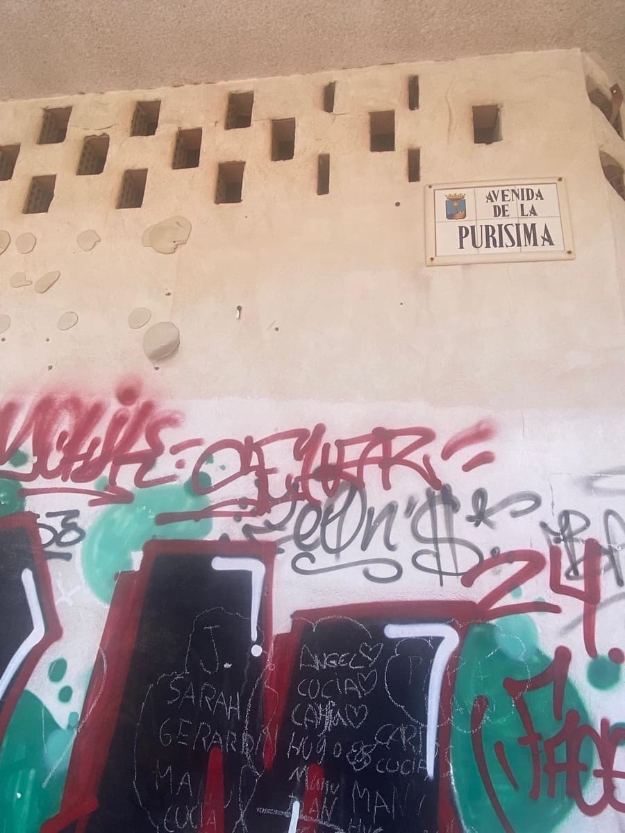 Commercial for sale in Torrevieja - € 320,000 (Ref: 9253323)