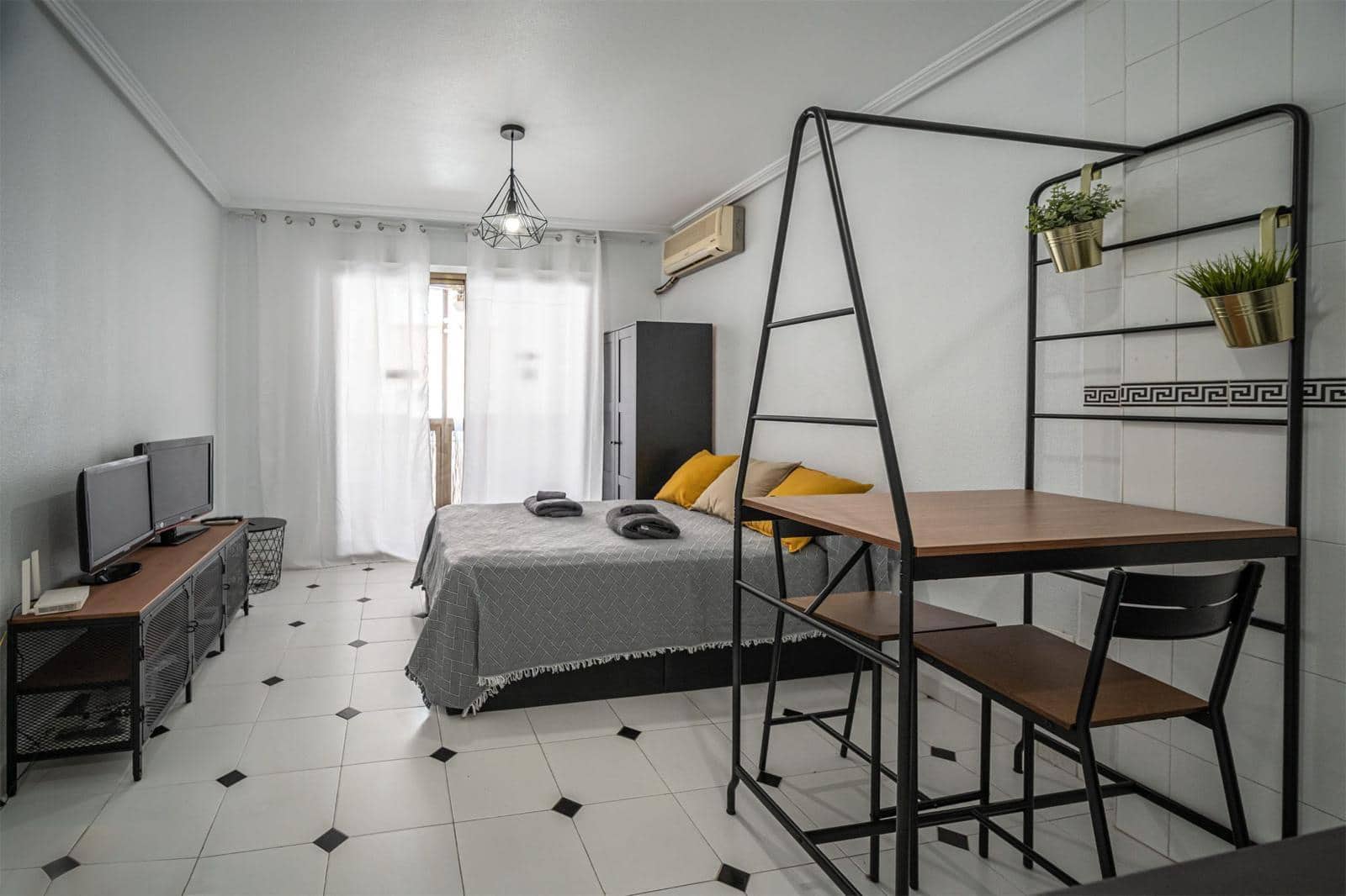 Studio til salg i Torrevieja - € 88.000 (Ref: 9253329)