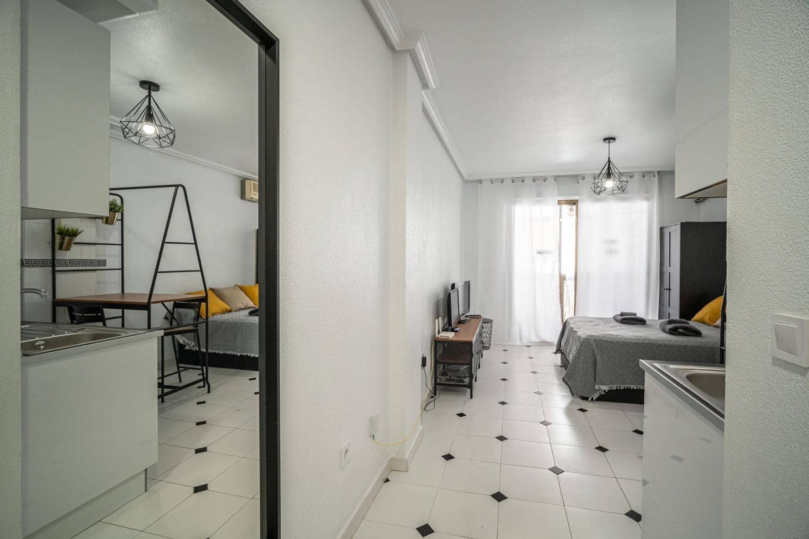 Studio til salg i Torrevieja - € 88.000 (Ref: 9253329)