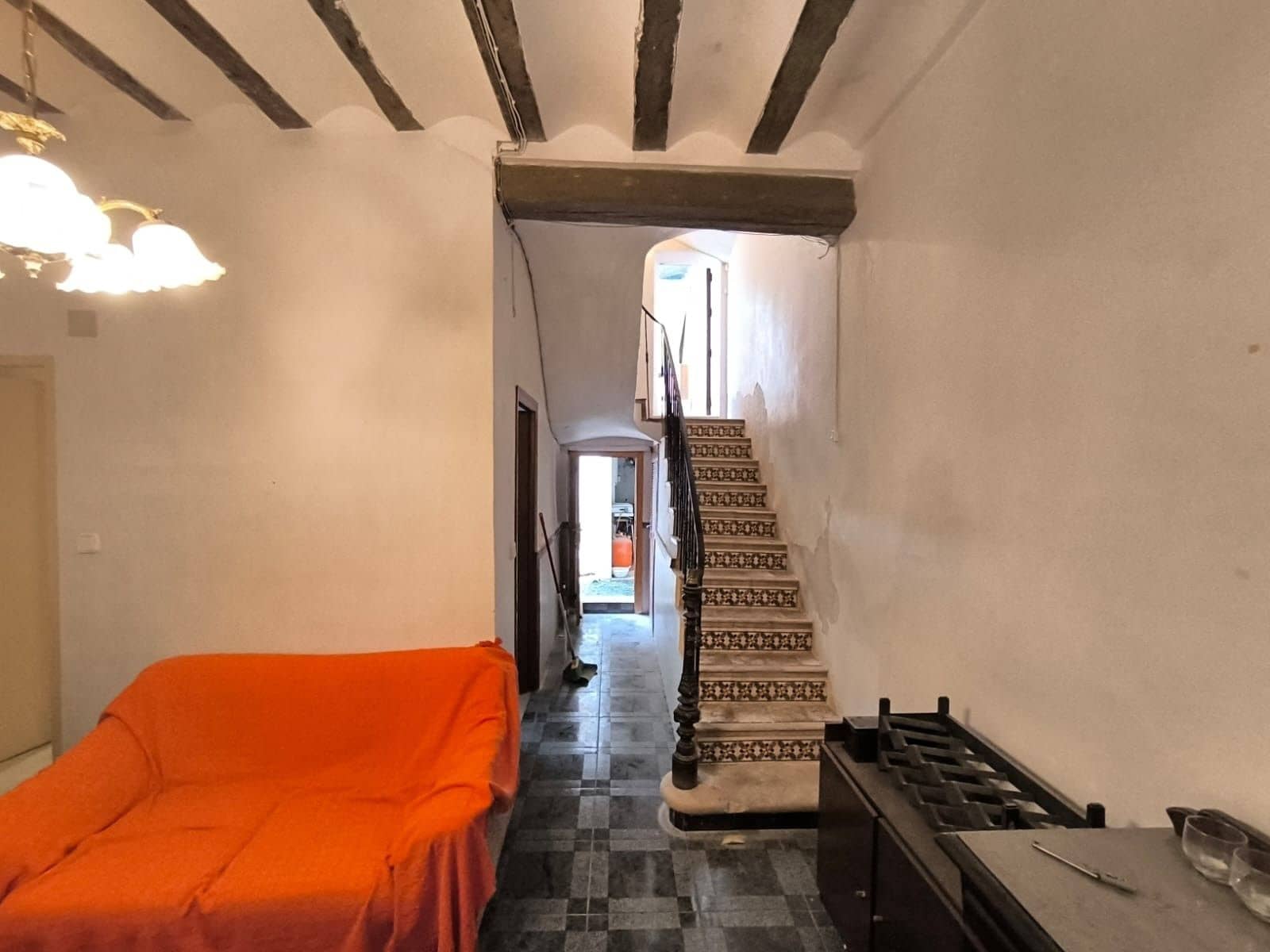 5 bedroom Townhouse for sale in Pinoso - € 72,000 (Ref: 9313555)