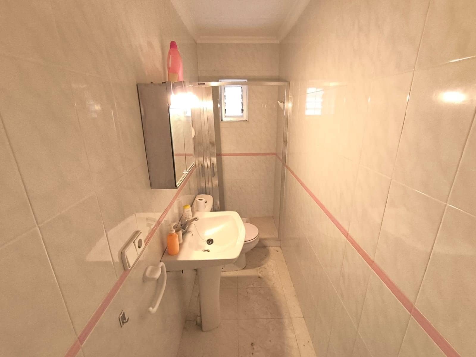 5 bedroom Townhouse for sale in Pinoso - € 72,000 (Ref: 9313555)